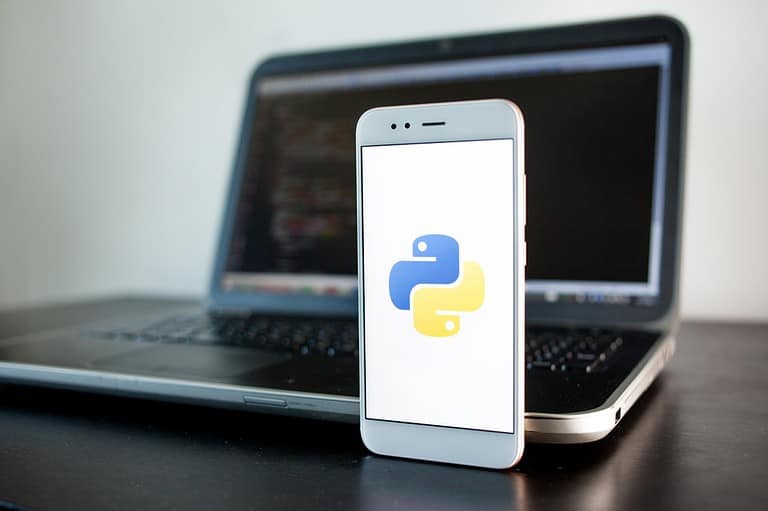 Python responds to AI development and removes GIL: joy among developers