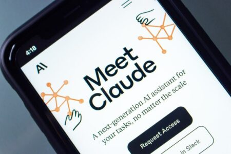 Anthropic provides mobile Claude users with voice functionality